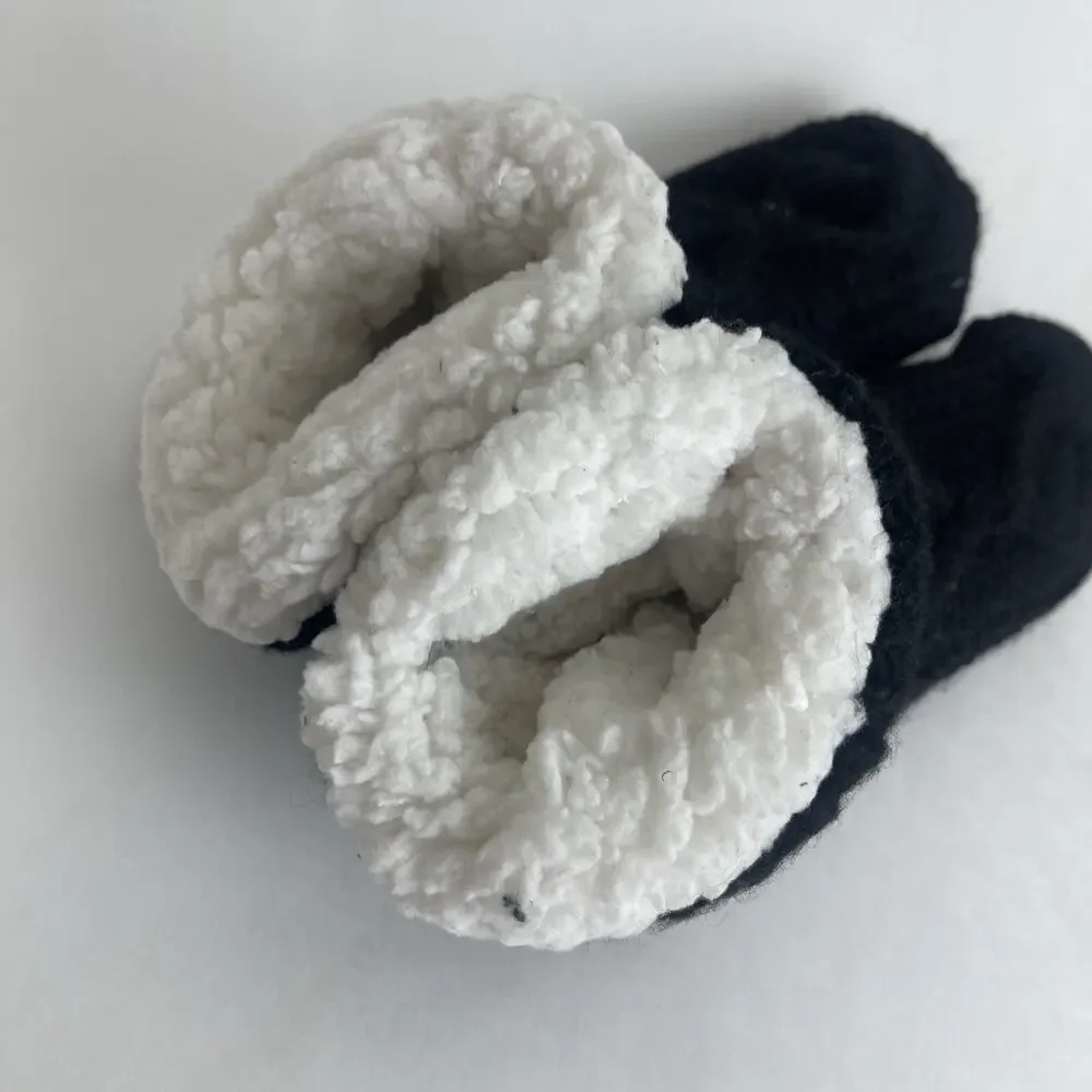 LC‎ Womens Sherpa Fleece-lined Cozy Fuzzy Non-Skid Slipper Socks Black Size 7-8